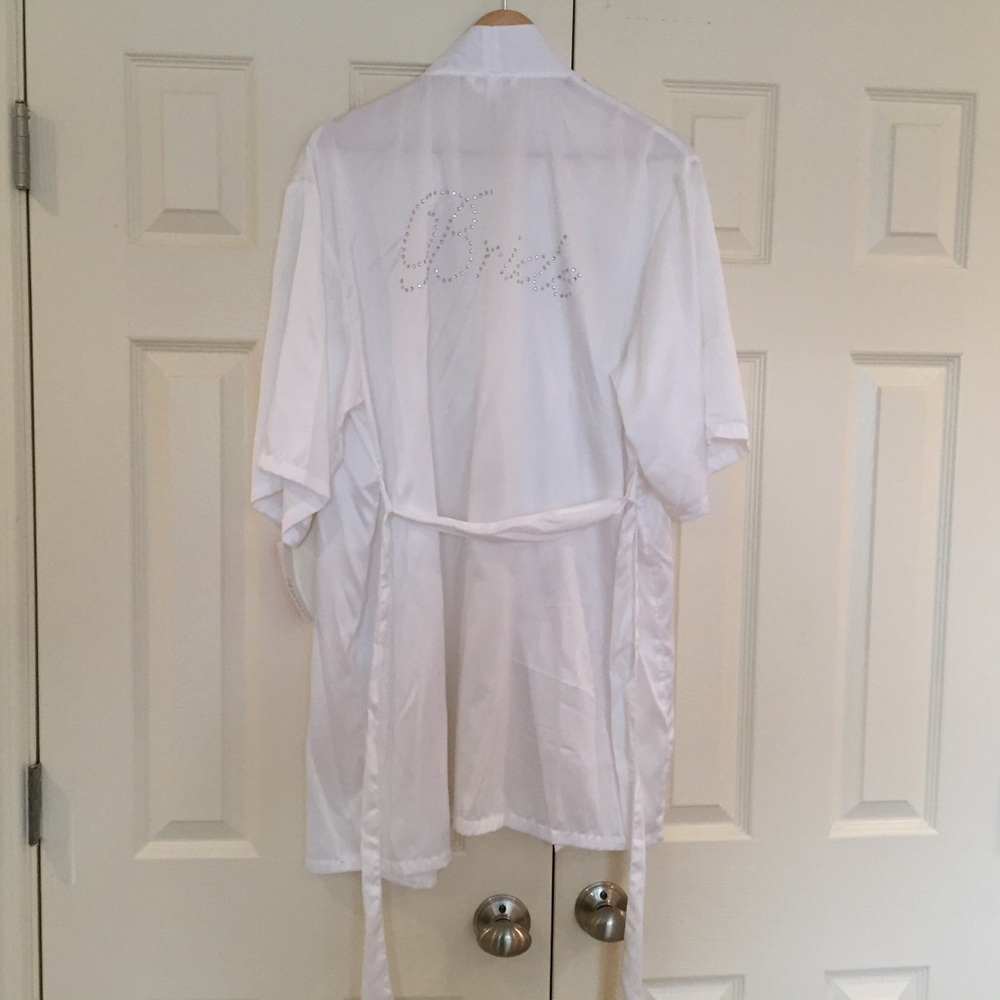 Gillian & O'Malley Bridal Satin Robe